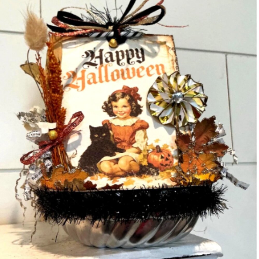 Vintage Inspired Halloween Diorama : Girl and Black Cat Harvest Festivities